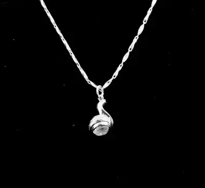 Wenze 100-year-old silver square silver jewelry 99 silver pendant Twelve zodiac snake 99 silver necklace pendant