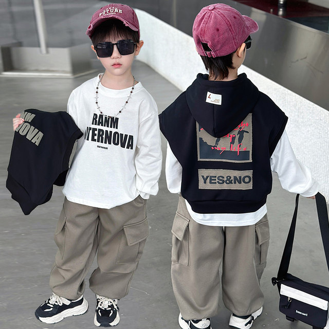 Boys' Spring and Autumn Sports Suit, Stylish and Trendy 2025 New Model, Children's Boys' Fashionable Little Gentleman Three-Piece Set