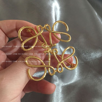 Advanced sense geometric brooch thick plated 24K true gold brief about 100 lapped lukewarm wind square hollowed-out pin ZP version