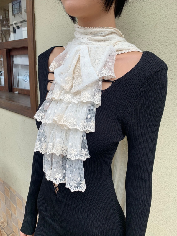 In Stock Chipchipshop Retro Palace-Style Lace Collar Off-White Scarf