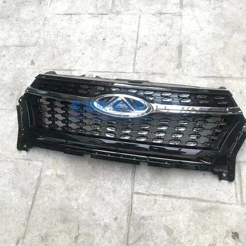 Решетка радиатора Chery Tiggo 5X 12574957713