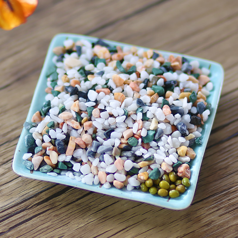 1 catty of small stones, colorful stones, colored stones, succulents, flowers, potted paving stones, fish tanks, decorative landscaping stones