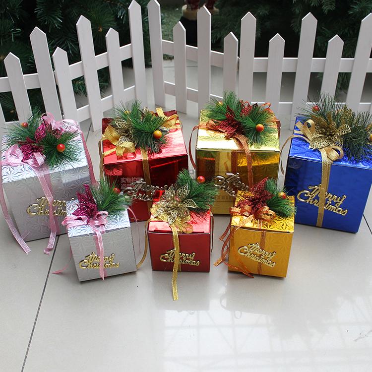Christmas decoration Mall event decorations Gift box Window exquisite display Gift bag Christmas Tree shelf props