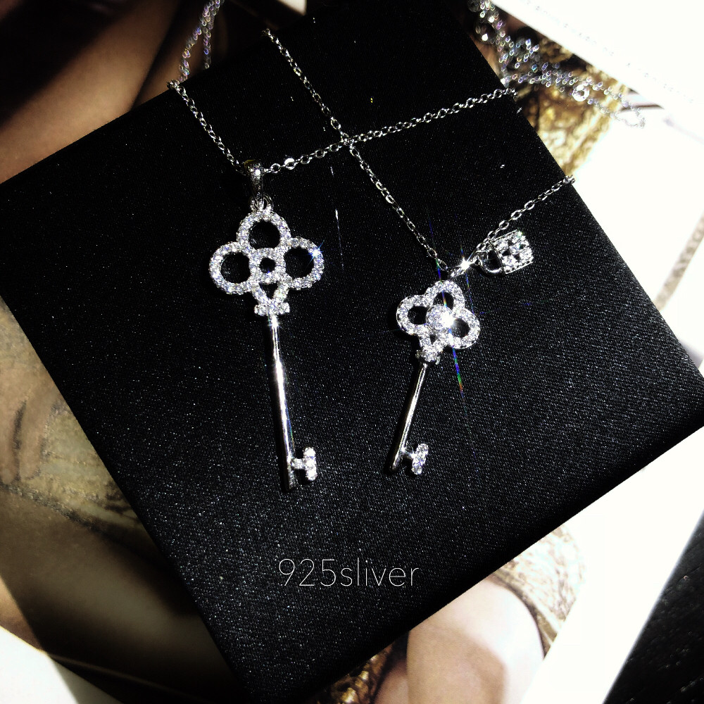 JASMINE * STERLING SILVER S925 * Super shiny Japanese EDITION STERLING SILVER SMALL KEY NECKLACE MICRO-set RHINESTONE CLAVICLE CHAIN