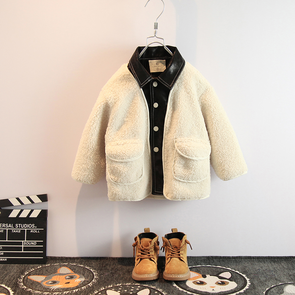 Children's Korean version of autumn and winter woolen coat 2021 winter new children's clothing lamb velvet jacket children's Western style thick top trendy