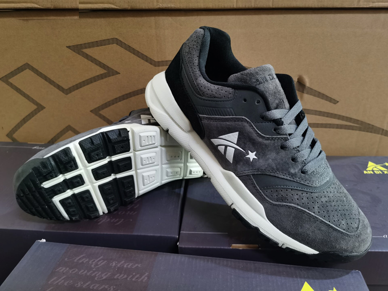 Broken code special foreign trade men's full pig eight leather trendy sports casual shoes wear-resistant cushioning non-slip breathable shoes