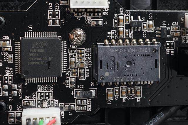 爱打扮,他他商城 手臂流操作太累69蛇毒蝰助你一臂之力