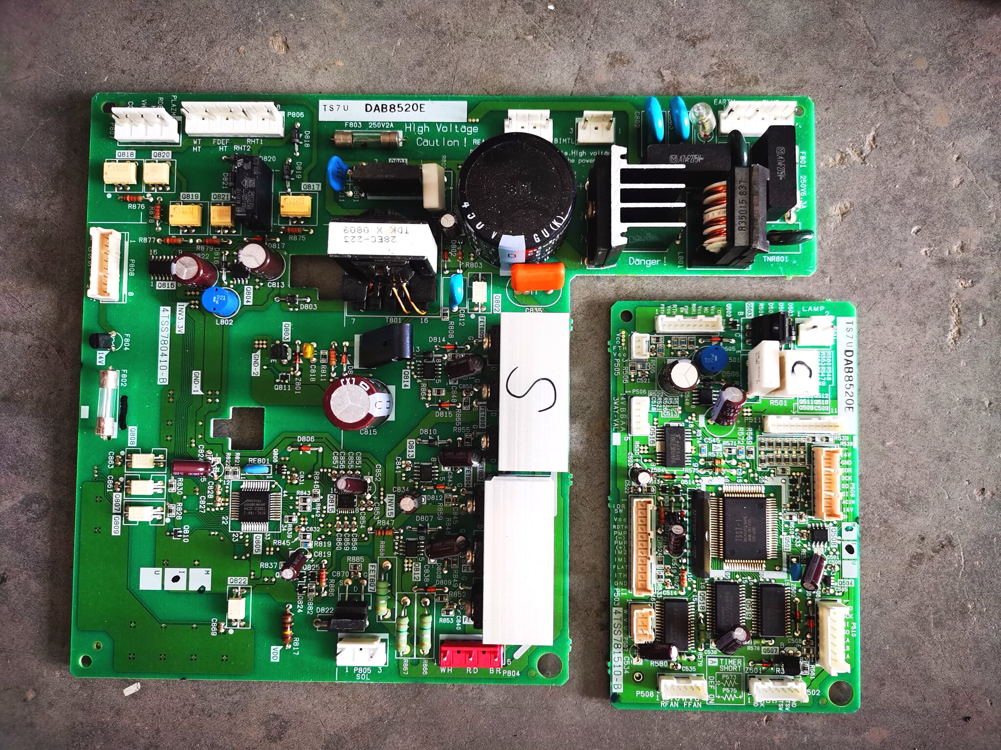 Toshiba BCD-295WTA inverter refrigerator motherboard 4TSS780410-B 4TSS781510-B