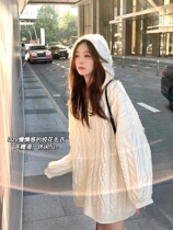 Sandro Mocoloni white hemp flower casual loose with cap-less knit sweater with small subs 100 lap