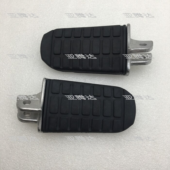 Suitable for GL1800 Gold Wing 1800 front pedals Gold Wing front left and right pedals Glue Gold Wing front pedals a pair