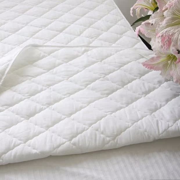 Khách sạn nệm nệm tấm chăn chăn chăn Simmons bảo vệ pad trắng chống trượt mat đệm hơi