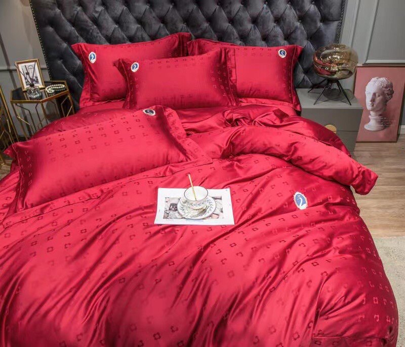 Loss to Bench Qing 100 Double strands Australian cotton jacquard Four sets large red pure cotton bed Bedding Kit