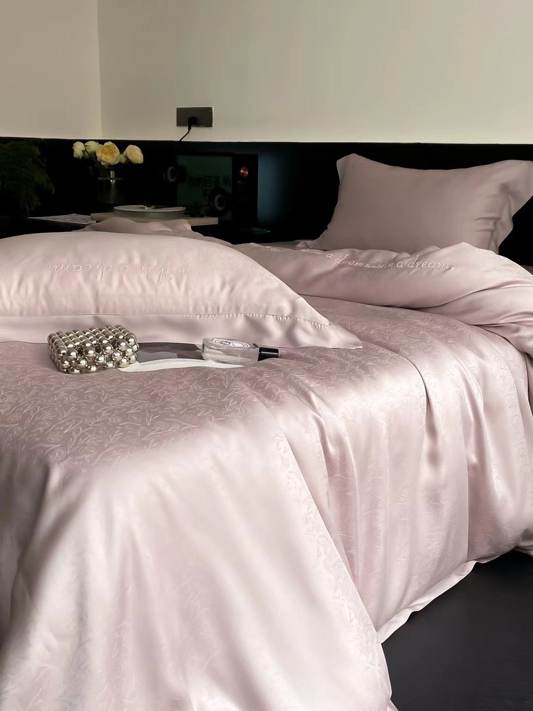 High Determined Orchid Fittings Four Pieces