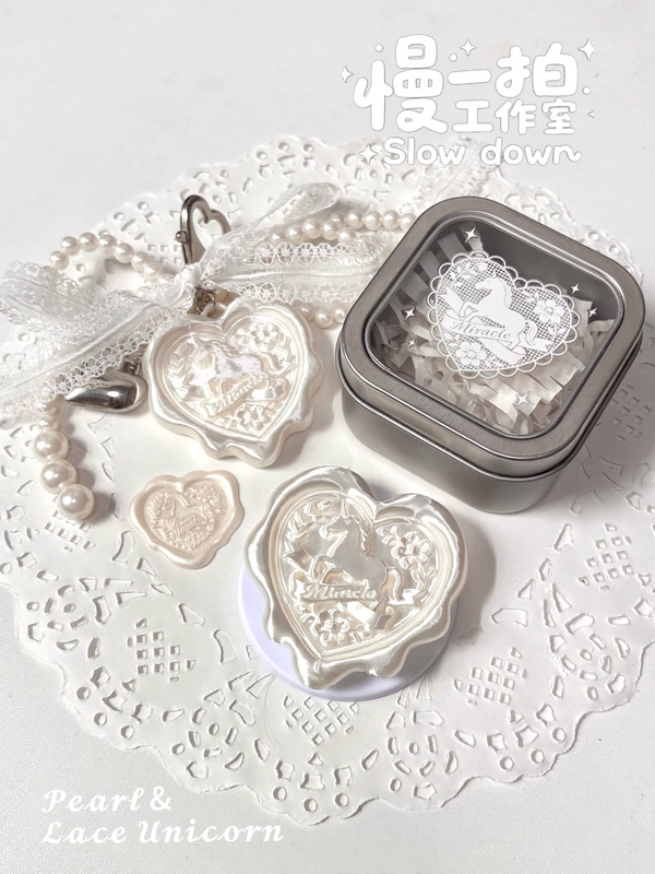 Slowdown｜Original Unicorn Stamp Pearl Lace Bow Pendant Keychain Girl's Ins Bag Charm