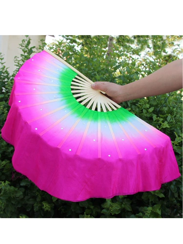 Подлинный вентилятор с настоящим шелковым танце