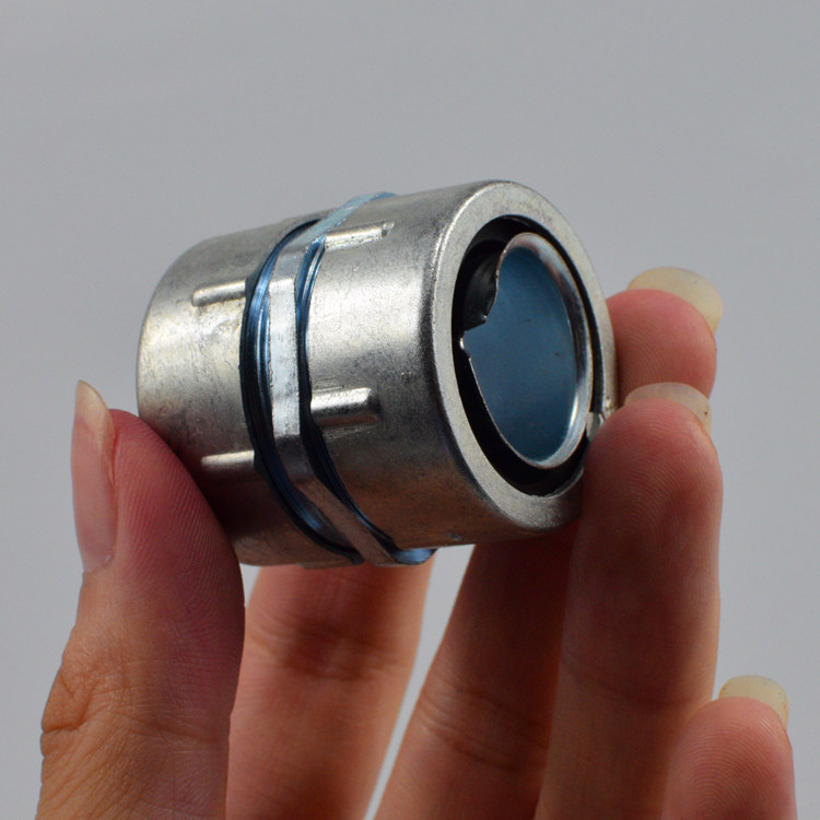 DGJ Sheng Bag Plastic Metal Hose Connector Self-Cementing Joint End Type Snap Spring Type Threading Hose Connector DN20