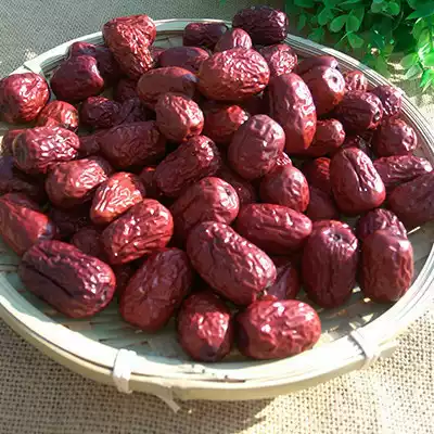 Xinjiang gray jujube natural color, high dryness, sweet red jujube, dried gray jujube, bulk red jujube, 500 grams, receive it in the refrigerator