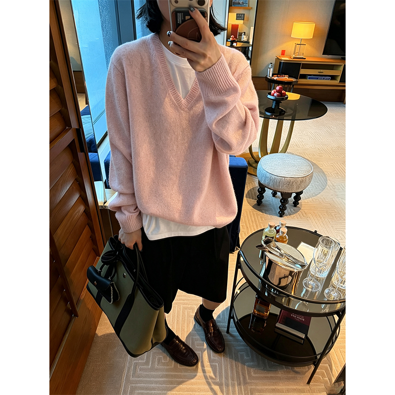 【Confession Sweater】Ayuko Mercerized Wool Cashmere Row Style Slightly Loose Straight Lazy V-Neck Knitwear 【Confession Sweater】Ayuko Mercerized Wool Cashmere Row Style Slightly Loose Straight Lazy V-Neck Knitwear