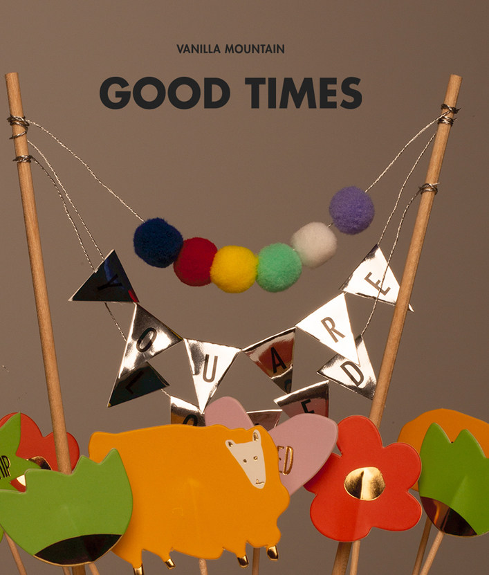 vm original design Love Flowers Fire Cake Fruit Inserts Decorate Birthday Party Festival Laflags