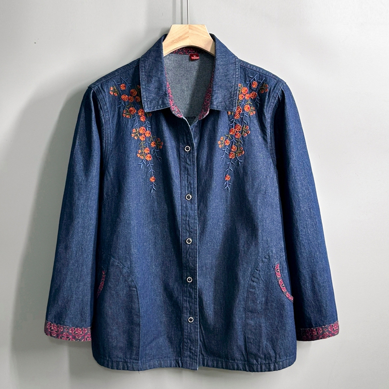 Middle-Aged and Elderly Women's Spring Shirts, New Style, Long-Sleeved Pure Cotton Shirts, Denim Tops, Mother's Shirts, Jackets Middle-Aged and Elderly Women's Spring Shirts, New Style, Long-Sleeved Pure Cotton Shirts, Denim Tops, Mother's Shirts, Jackets