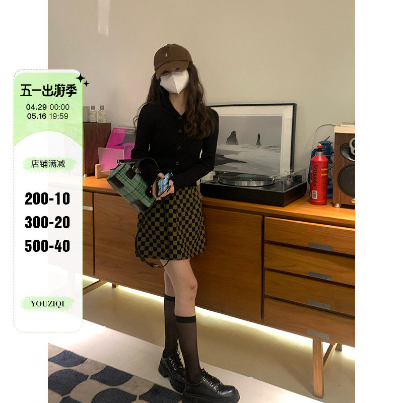 YouZIQI Knitted Sweater Cover Woman Spring Small Black Fitting Clothing Tide