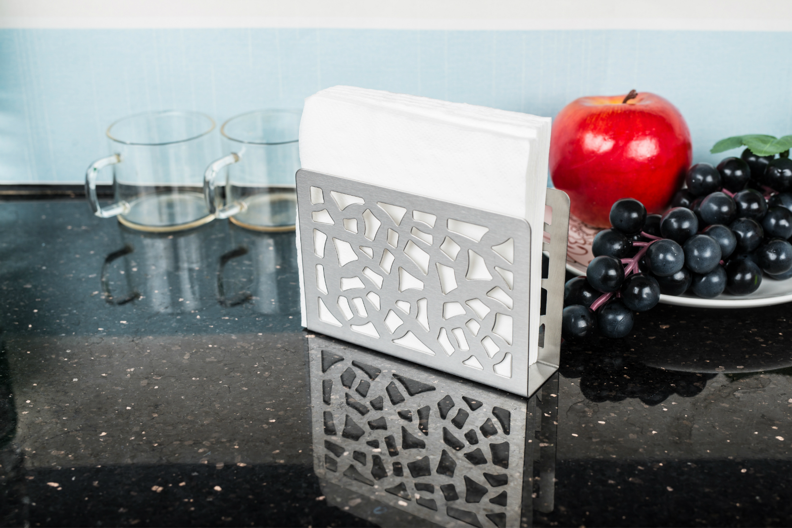 Western restaurant hotel napkin clip tissue holder stainless steel square towel seat table paper tea restaurant vertical tissue holder