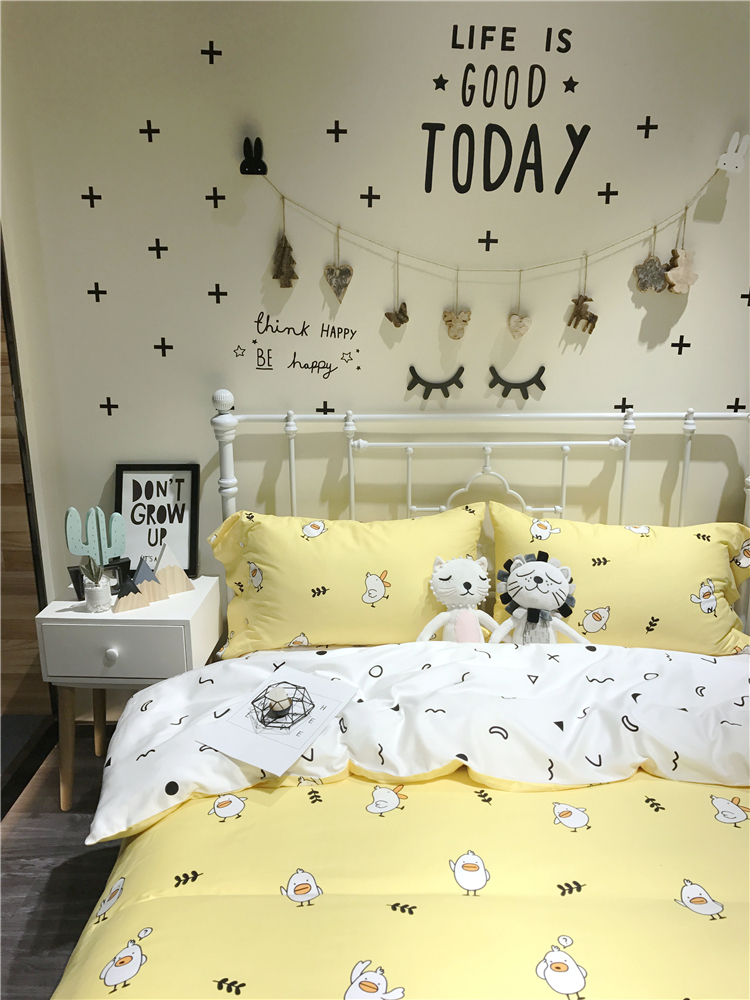 Bộ bốn mảnh cotton nguyên chất Bộ lụa satin mềm siêu mịn Bộ bốn mảnh đơn giản Bộ phim hoạt hình bốn mảnh nhỏ đơn giản - Bộ đồ giường bốn mảnh chăn ga