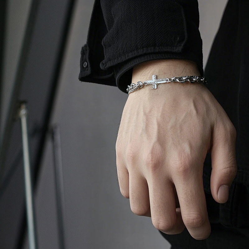 Original Stacked Black and White Diamond-Encrusted Cross Bracelet for Men, Niche Design, Versatile Accessory, ins Titanium Steel Bracelet, Cool