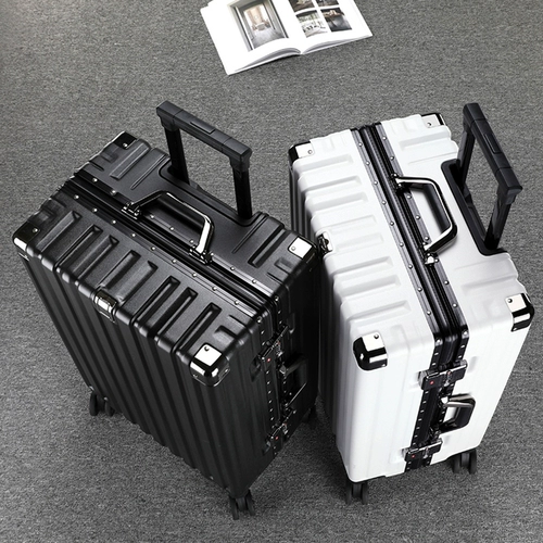 Мужской чемодан, универсальная коробка