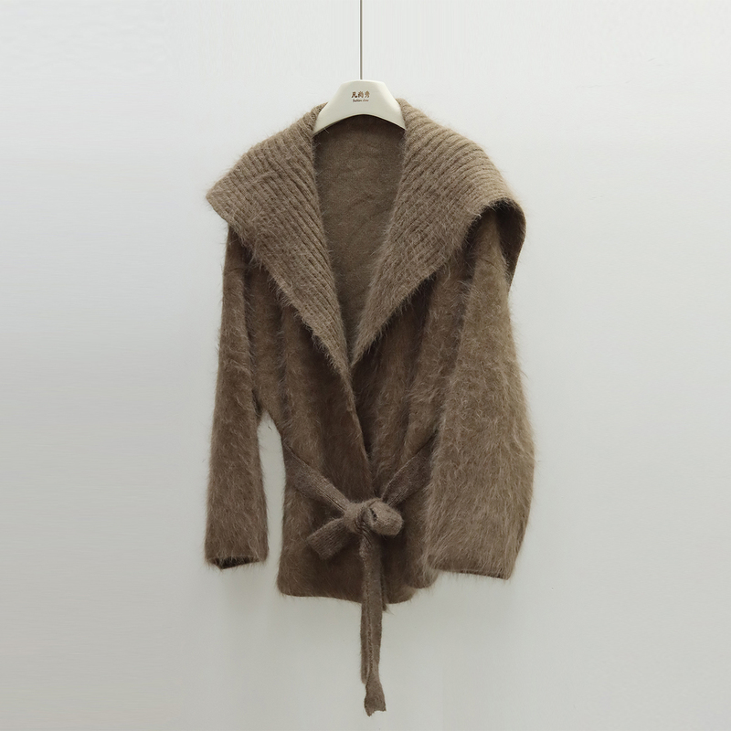 Large Lapel Fleece-Trimmed Lace-Up Coat for Women, New Autumn/Winter 2026 Style, High-End Soft and Elegant Shawl Knit Cardigan Large Lapel Fleece-Trimmed Lace-Up Coat for Women, New Autumn/Winter 2026 Style, High-End Soft and Elegant Shawl Knit Cardigan