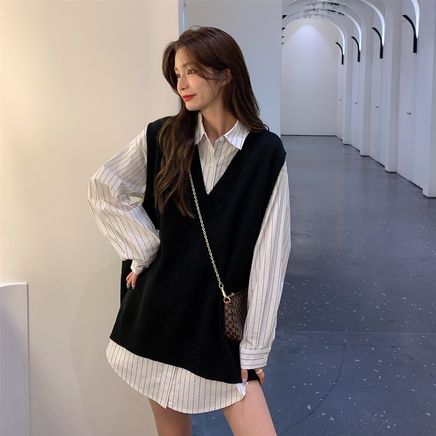 Pregnant Woman Suit Autumn Clothing Fashion style Autumn Nets Red Foreign Pie Shirt Horse Chia Blouse Spring And Autumn two style foreign clothes
