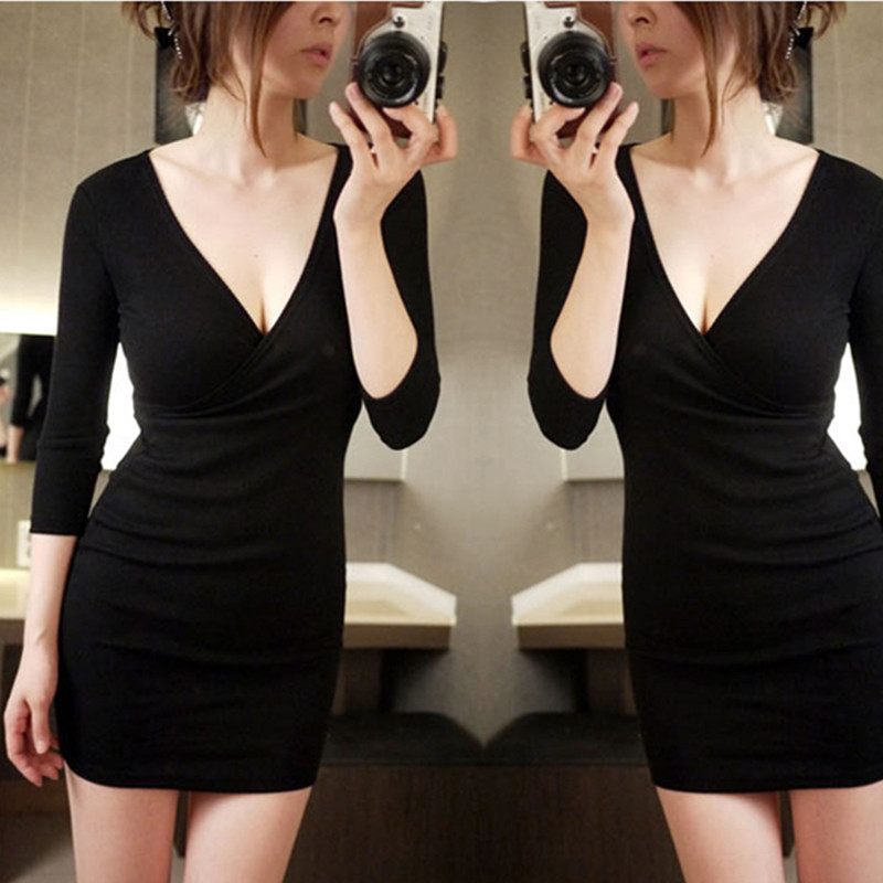 Spring and Autumn New Style Women's Short Skirt, Sexy Slim-Fit Dress, Low-Cut V-Neck, Plus-Size Base Dress, Three-Quarter Sleeve Bodycon Dress