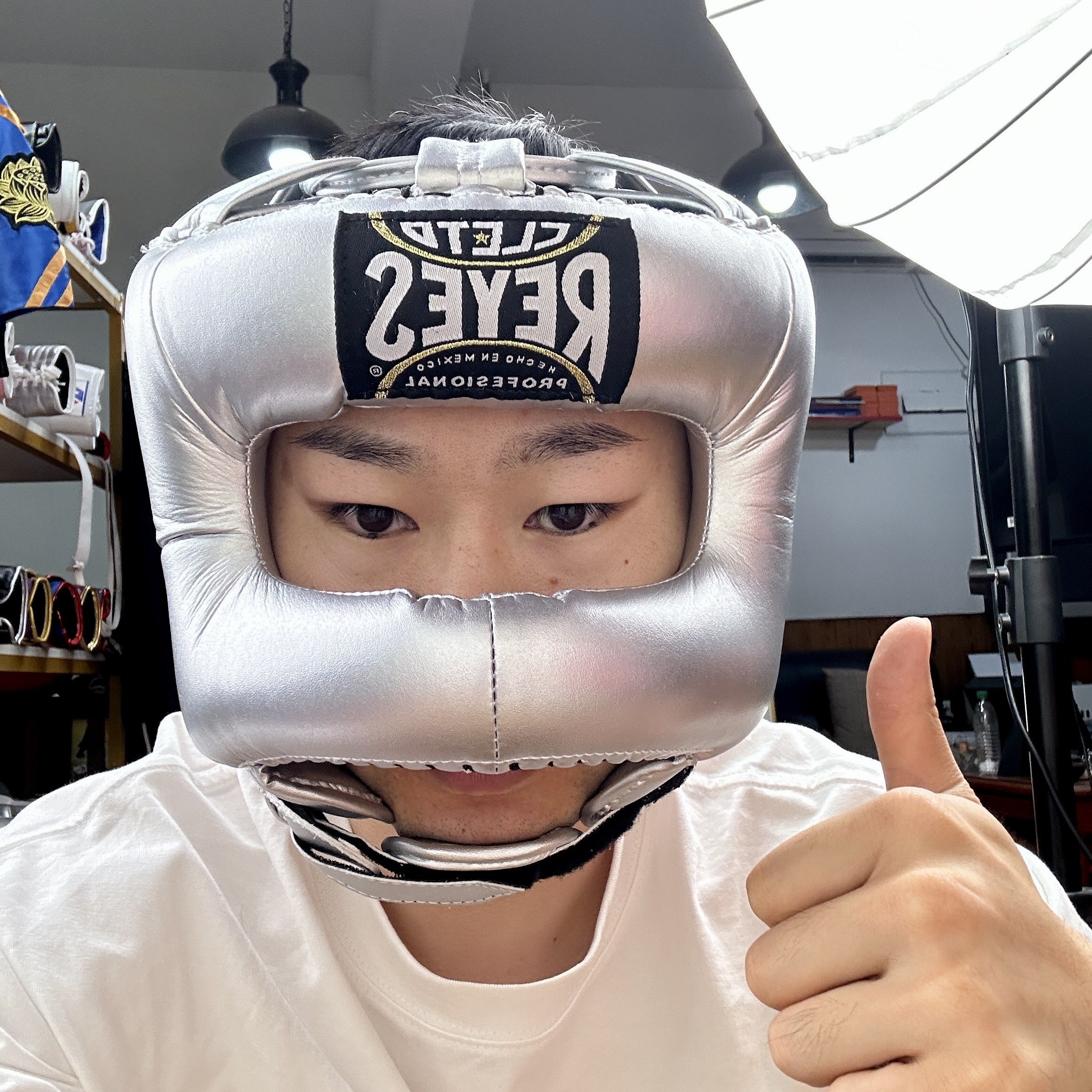 Шлем для бокса h7 reyes雷耶斯同款护头横梁猴脸成人护脸鼻拳击搏击泰拳格斗护具