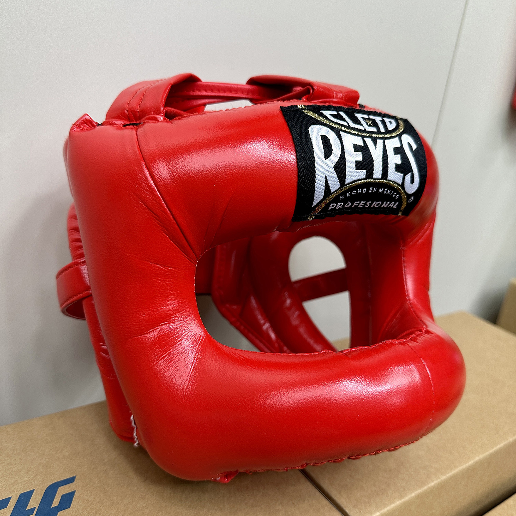 Шлем для бокса h7 reyes雷耶斯同款护头横梁猴脸成人护脸鼻拳击搏击泰拳格斗护具