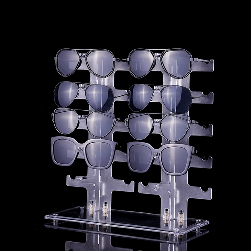 Стенд, солнцезащитные очки, трубка