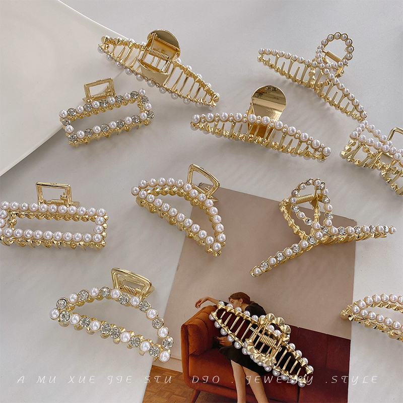 Korean net red metal hairpin ins pearl rhinestone grasping clip large hair volume most of the back of the head shark clip grasping clip