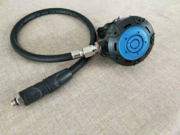 Diving Submersible Aspirator Diving Supplies 2nd Class Head Diving Secondary Regulator With Suction Regulator