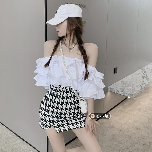 Design sense lotus leaf lantern sleeve one-shoulder top women's summer sweet suit irregular hip skirt two-piece set