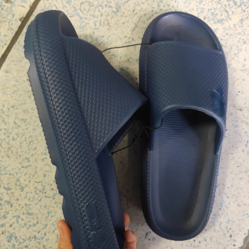 Special Offer Bulk Sale Brand Surplus Thick-Soled Slippers for Men and Women, Non-Slip, Odor-Resistant, Slip-On, for Home and Outdoor Casual Wear