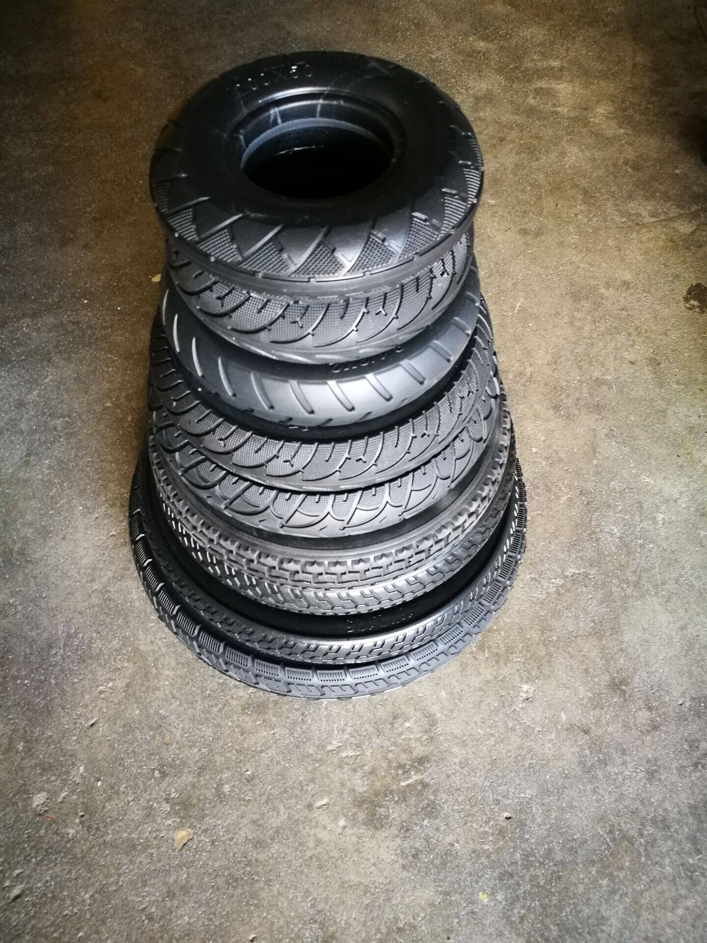 14 inch 16 inch 20 inch 24 inch 26 inch bicycle solid tire electric vehicle tire tubeless outer tire free of inflation