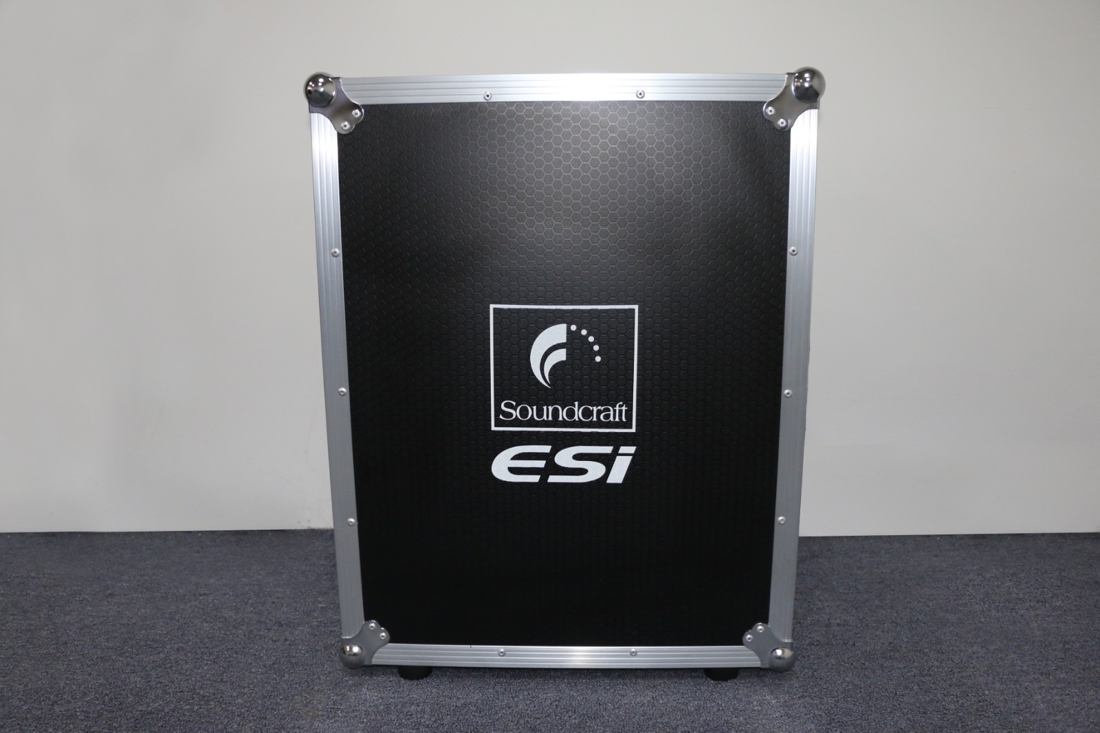 Soundcraft sound art Si16 Mixer shockproof enclosure siE1 Performance Transport control desk Air box