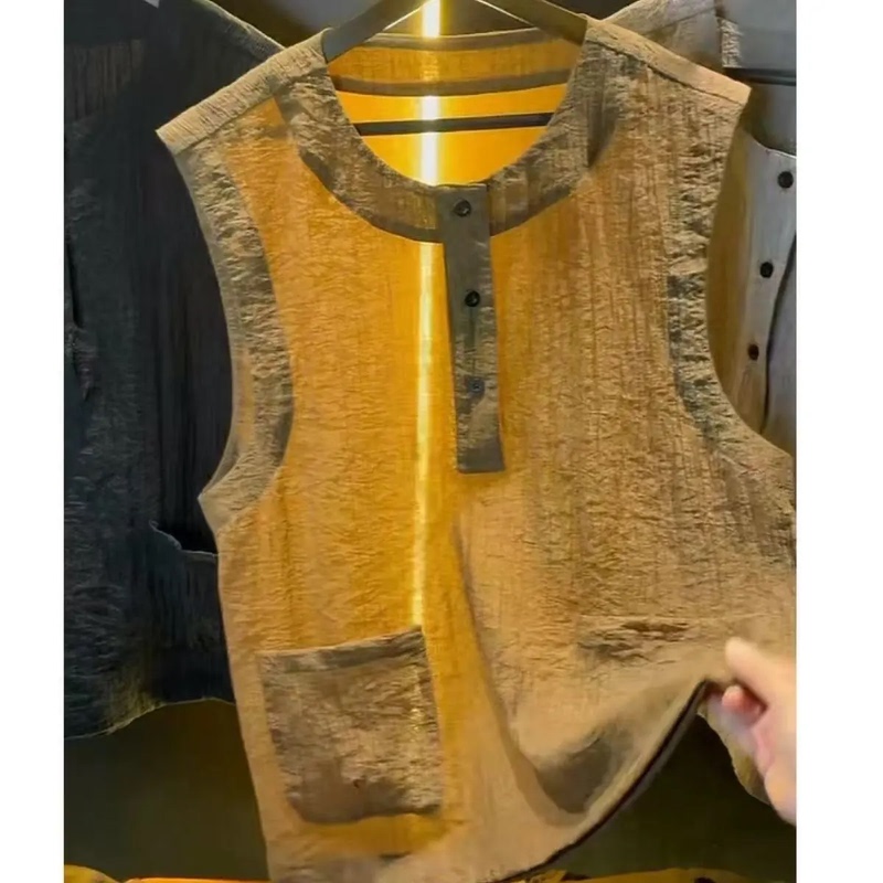 Fashionable, Simple, Lightweight, Breathable, Light Luxury Pleated High-End Waistcoat Vest, Summer Trendy Men's Sleeveless Top