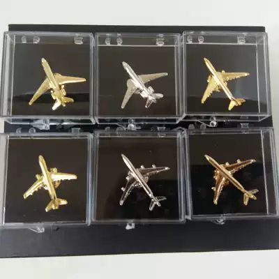 Boeing Boeing series A340 320 B777 mini metal aircraft badge crew flight brooch accessories
