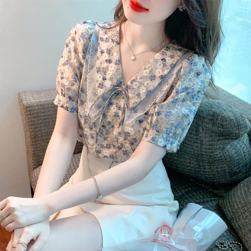 Korean version of gentle temperament new doll collar short-sleeved shirt women's summer thin section floral chiffon thin top women