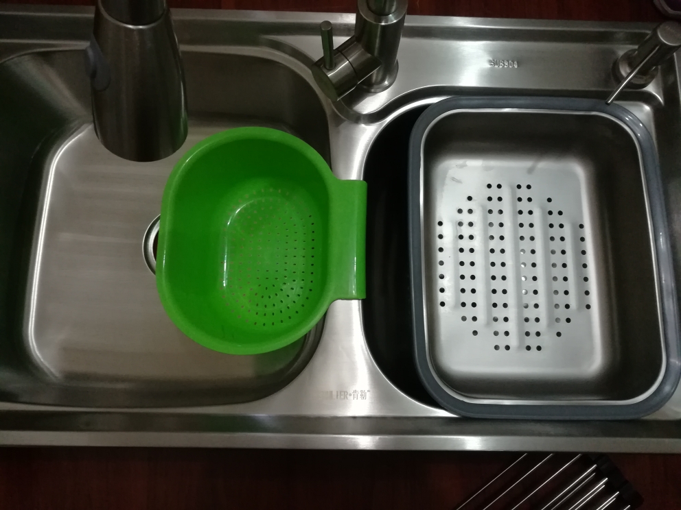 厨房水槽双槽不锈钢洗菜盆这个价格买的值不值？使用后的效果如何