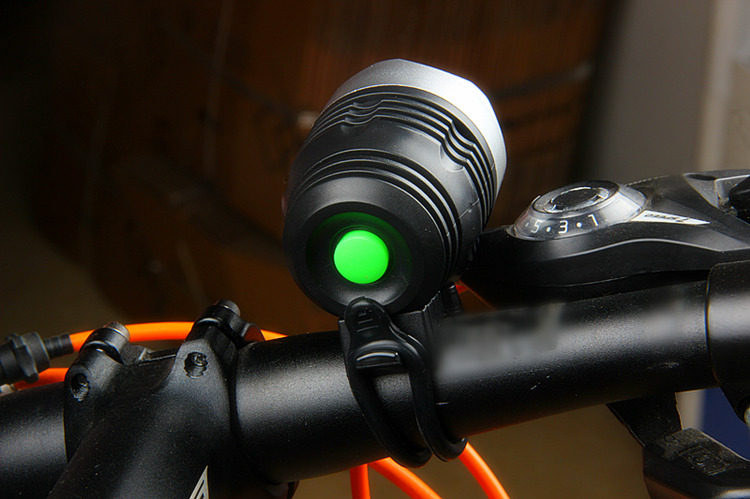 Lumière vélo - phare - Ref 2398771 Image 53