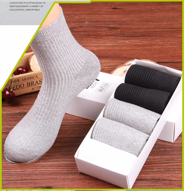 Vớ cotton nam mùa thu và mùa đông dày trong kinh doanh ống khử mùi trắng đen vớ nam thể thao vớ bốn mùa vớ cổ cao