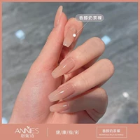 Розовый красный ароматный чай молока обнаженная