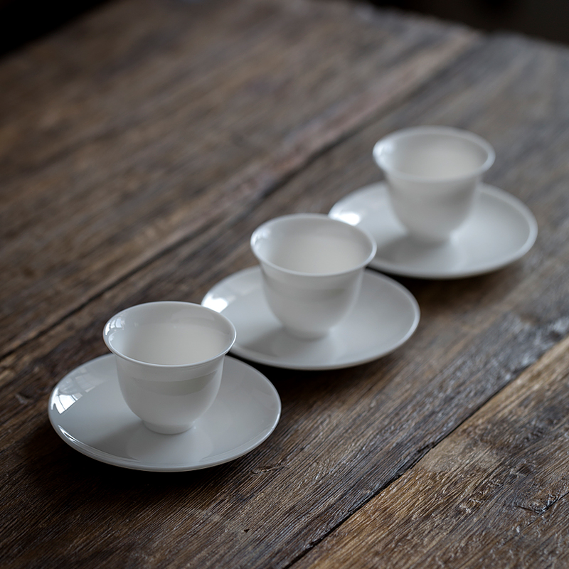 Custom ceramic coaster Creative white porcelain tea tray Jade porcelain heat insulation tea cup holder Household Kung Fu tea tea accessories Tea ceremony