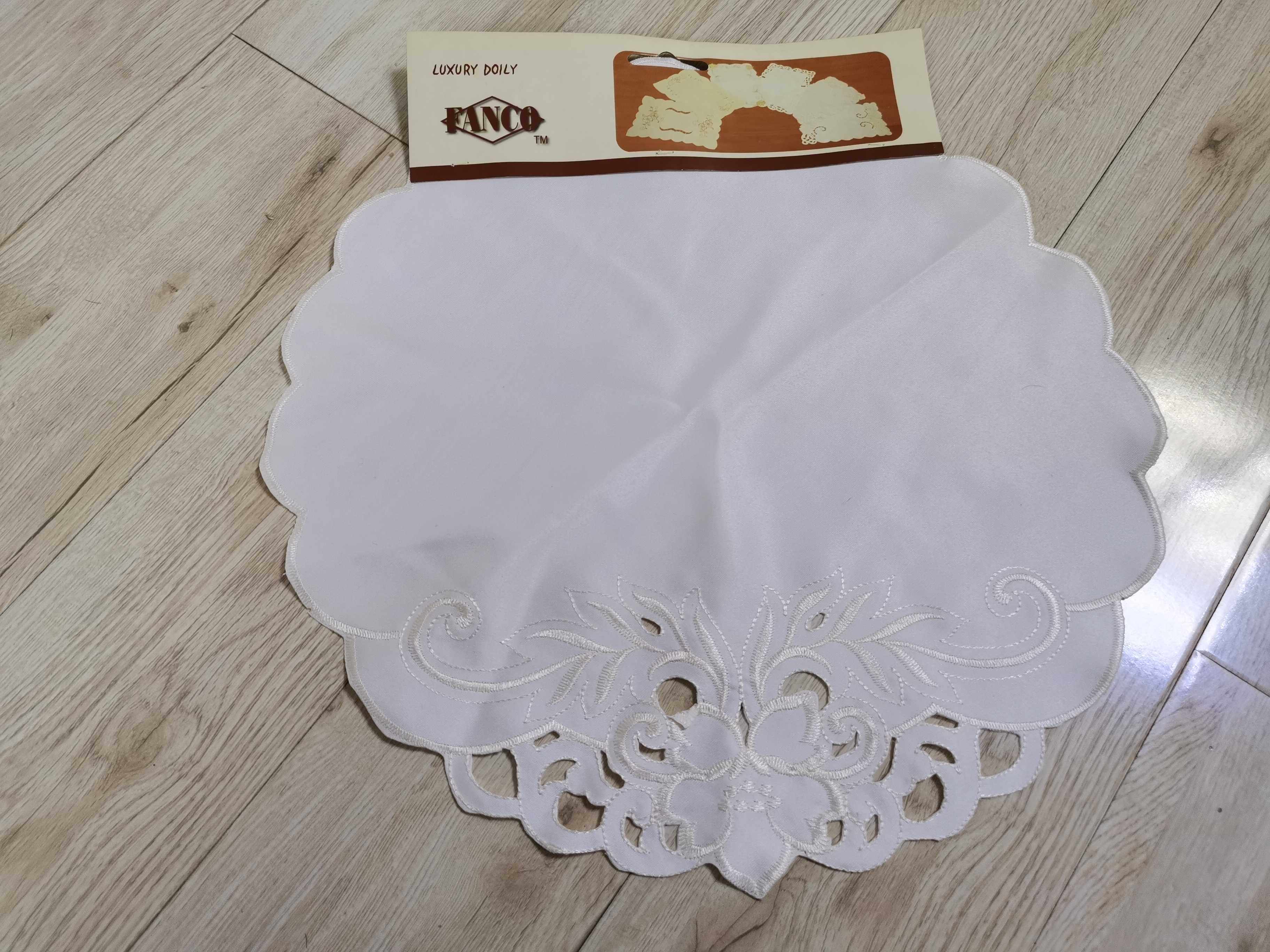 Foreign Trade Hollowed-out Embroidery Small Cover Towel Home